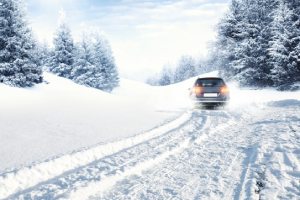 Protéger la carrosserie de sa voiture en hiver