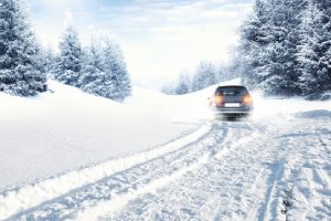 Protéger la carrosserie de sa voiture en hiver